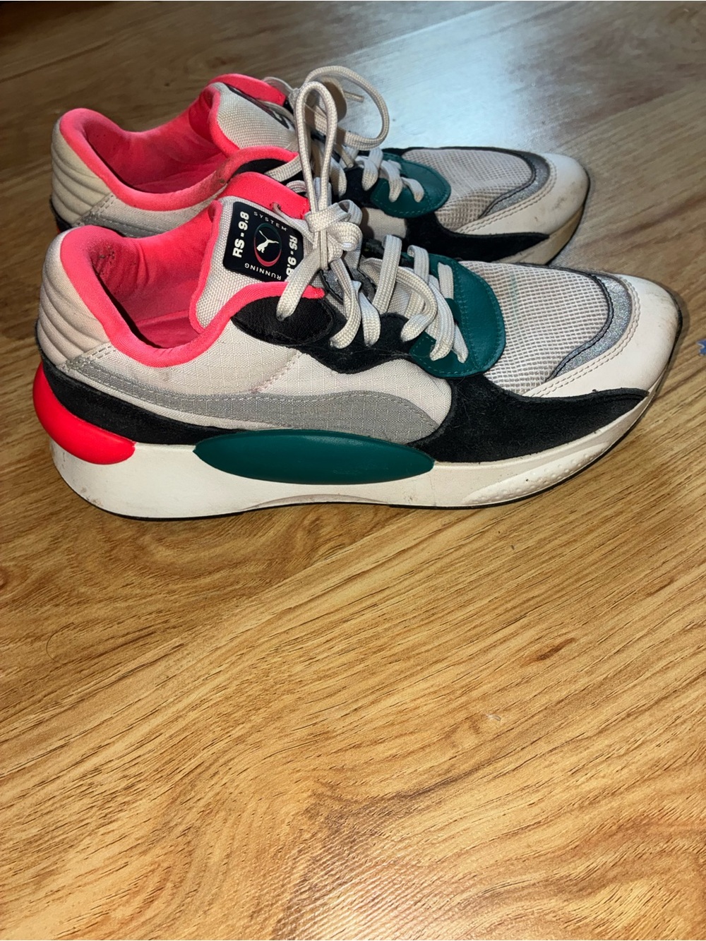 Women’s RS 9.8 Puma Sneakers